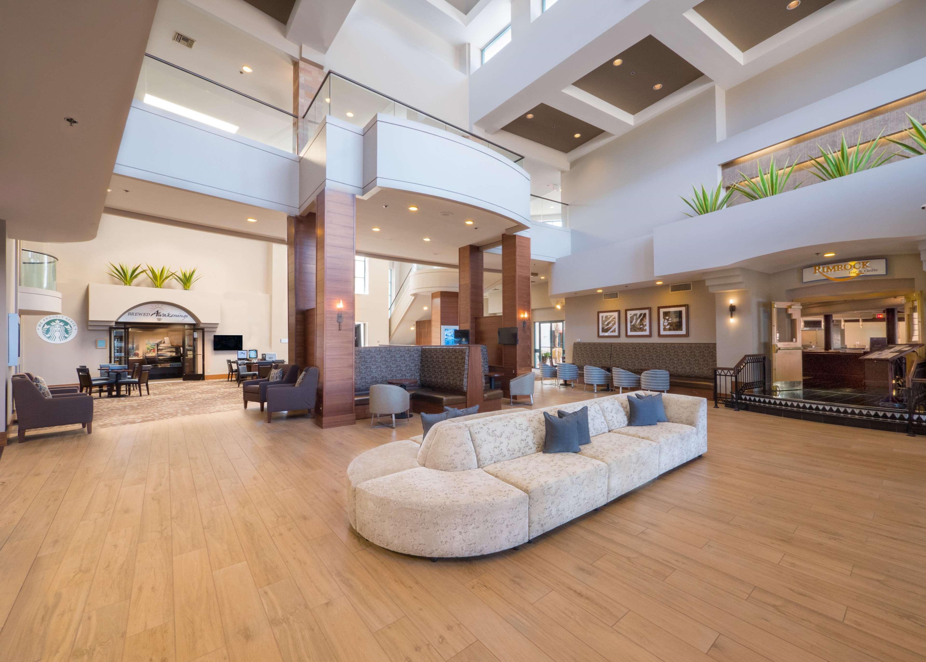 Hilton Phoenix Airport Bagian luar foto