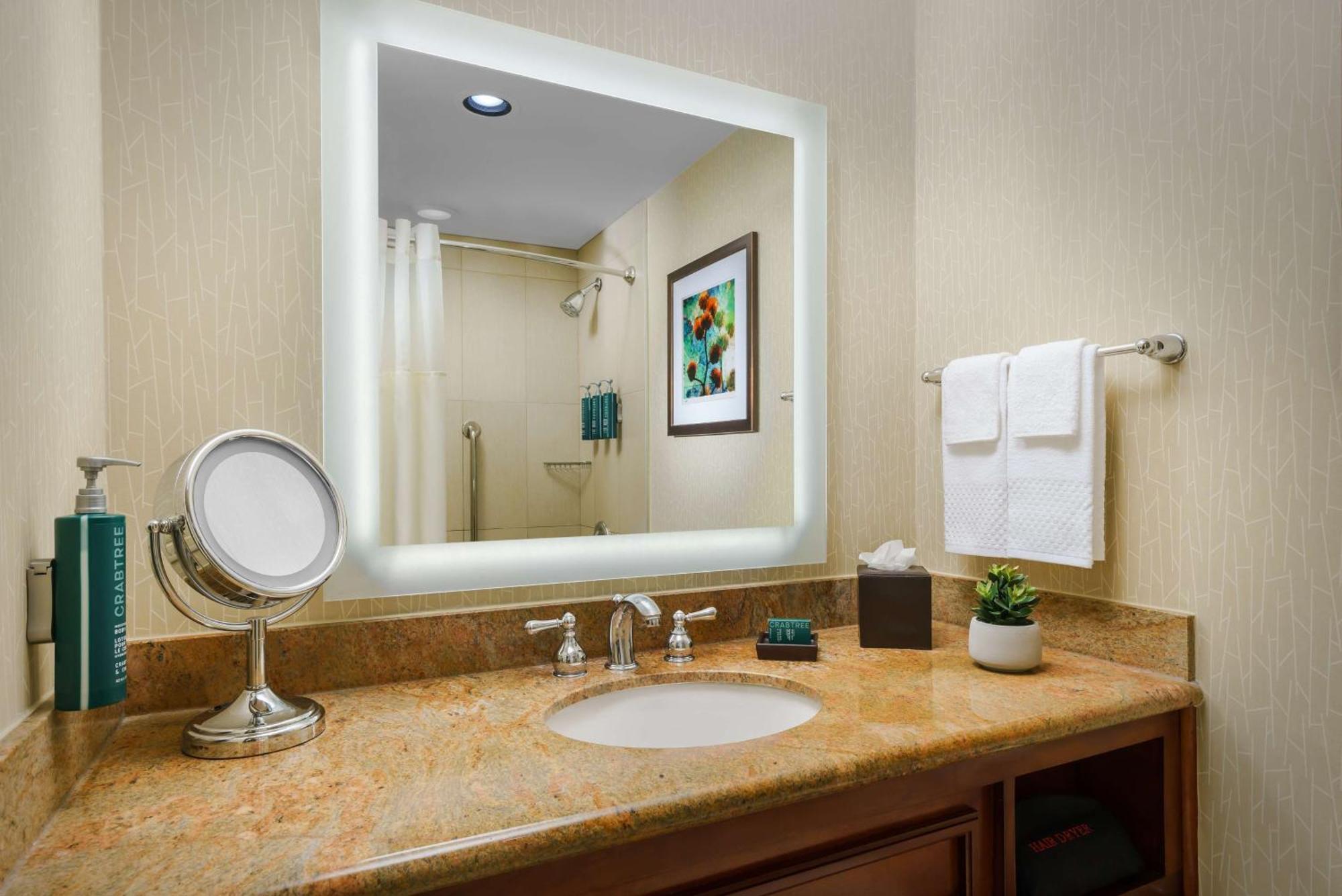 Hilton Phoenix Airport Bagian luar foto