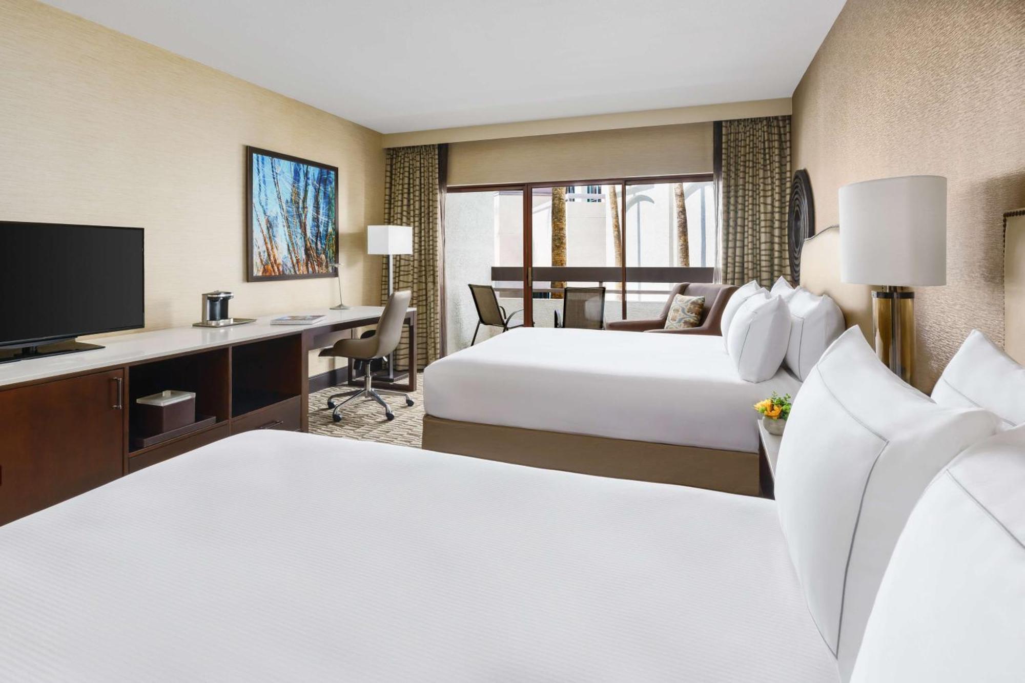 Hilton Phoenix Airport Bagian luar foto