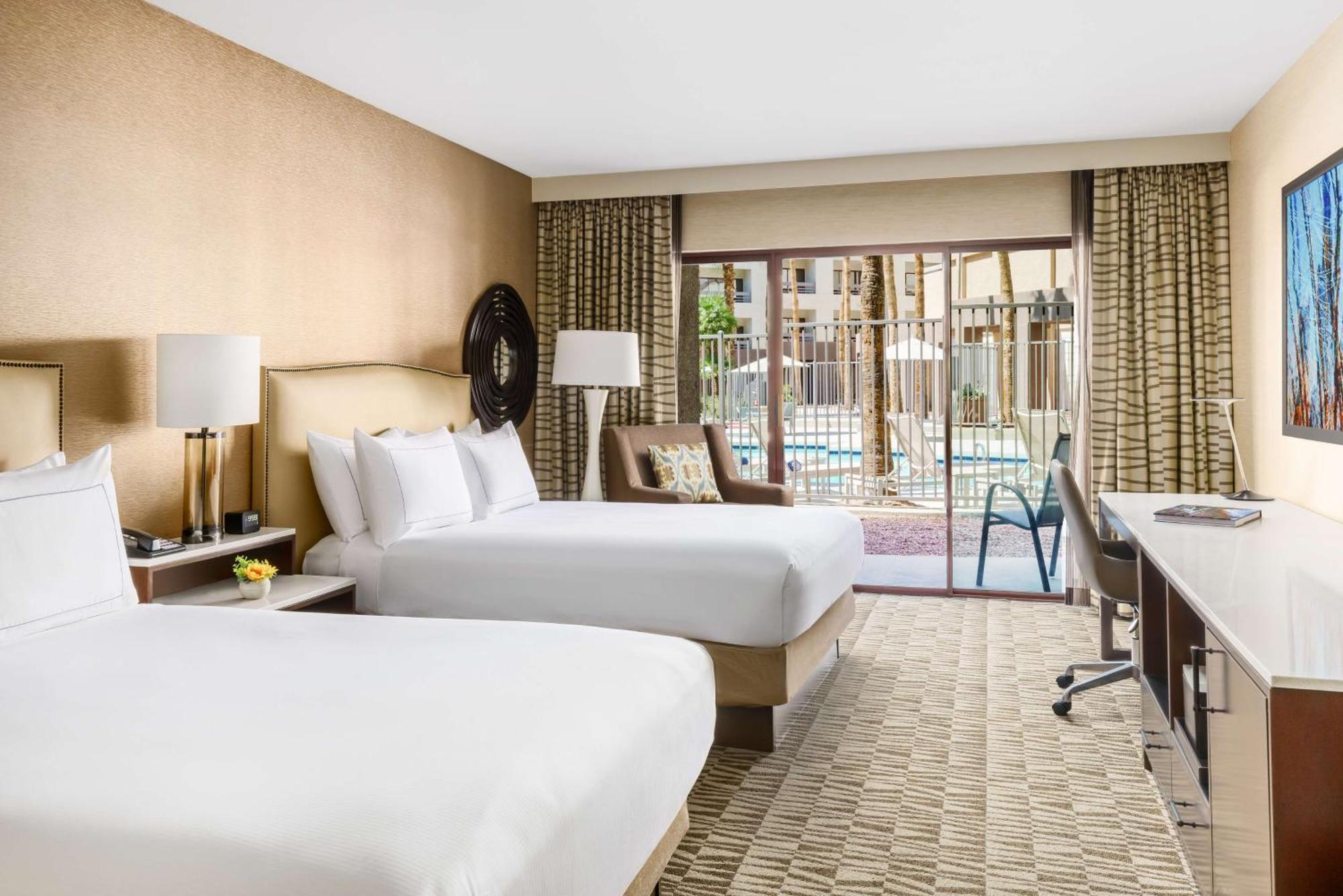 Hilton Phoenix Airport Bagian luar foto