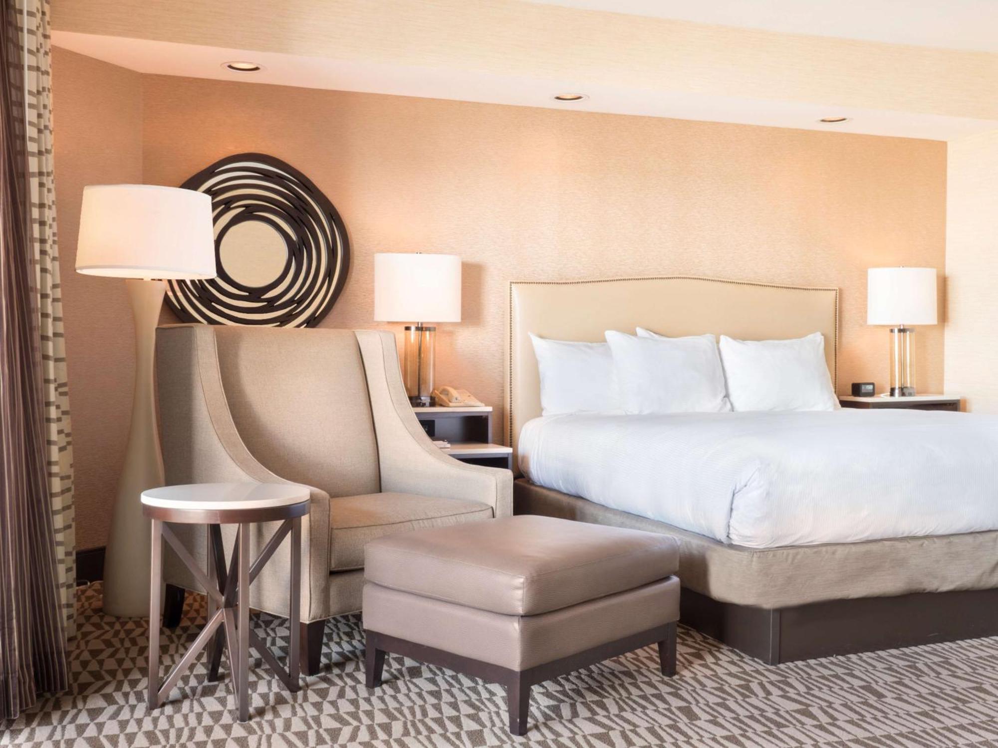 Hilton Phoenix Airport Bagian luar foto